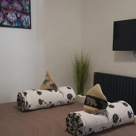 Pensión Tanzanit Štúrovo