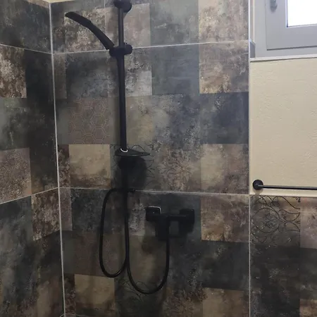 Tanzanit 3* Štúrovo