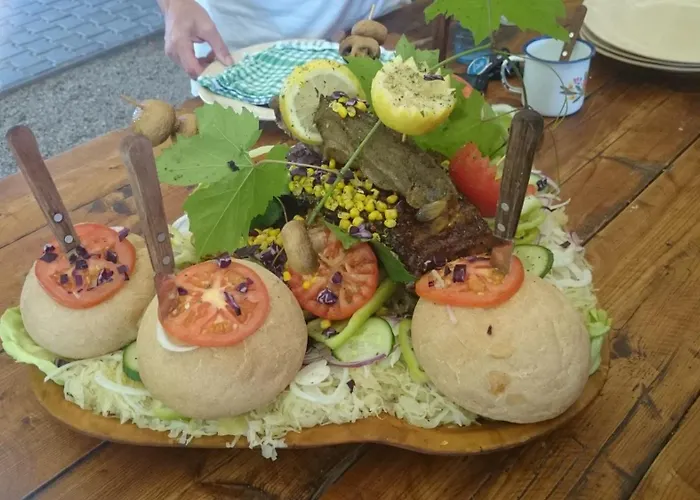 Tanzanit 3* Štúrovo