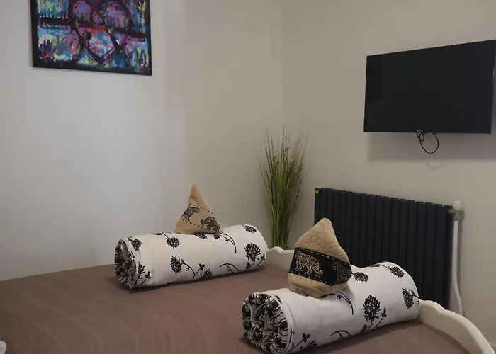 Konukevi Tanzanit Štúrovo